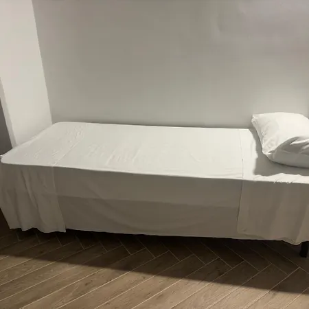 Munsi Vatican House *